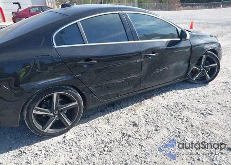 2016 Volvo S60 T5 R-Design Special Edition from USA, damaged, VIN YV126MFP0G2395339